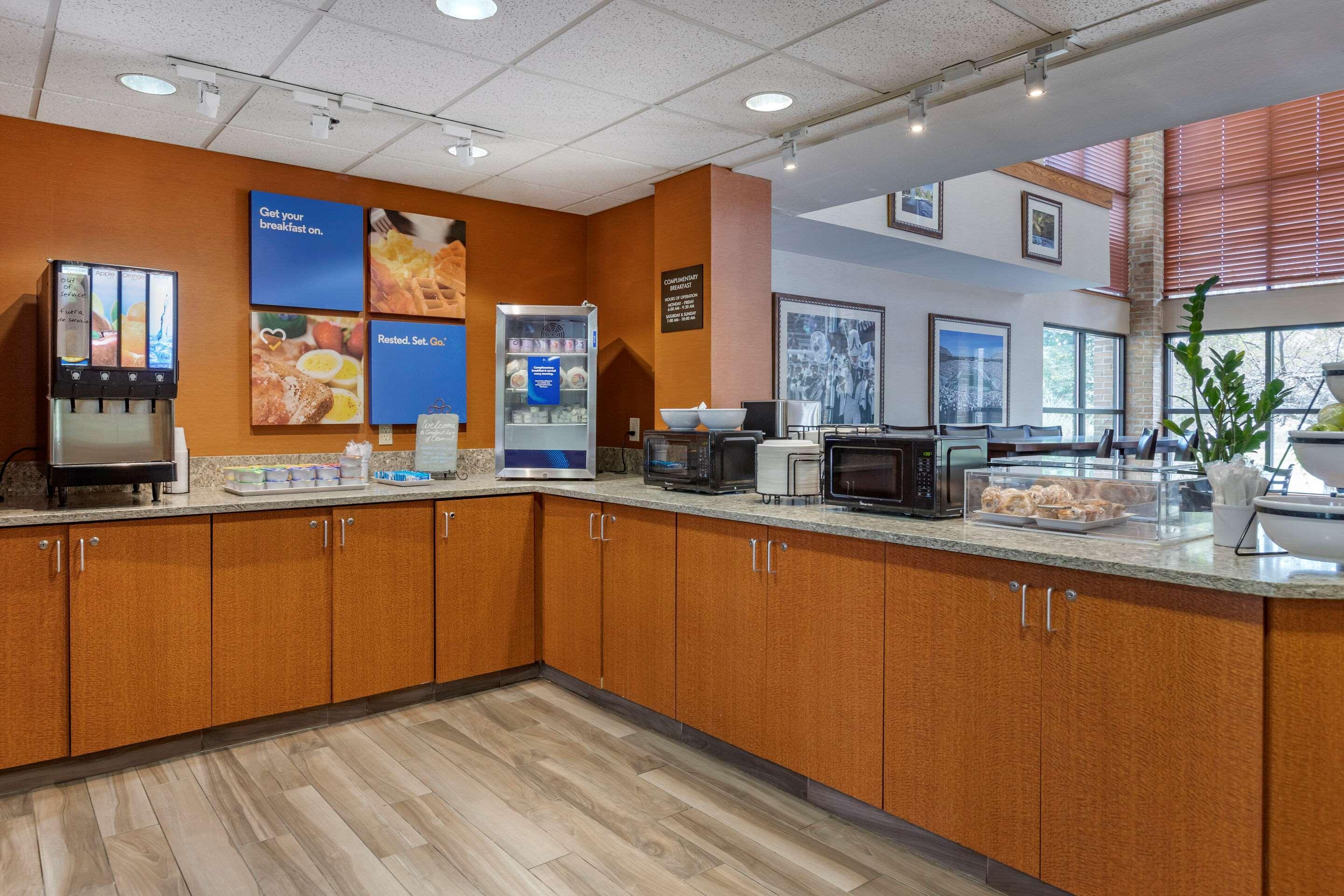 Comfort Inn Okemos - East Lansing Esterno foto