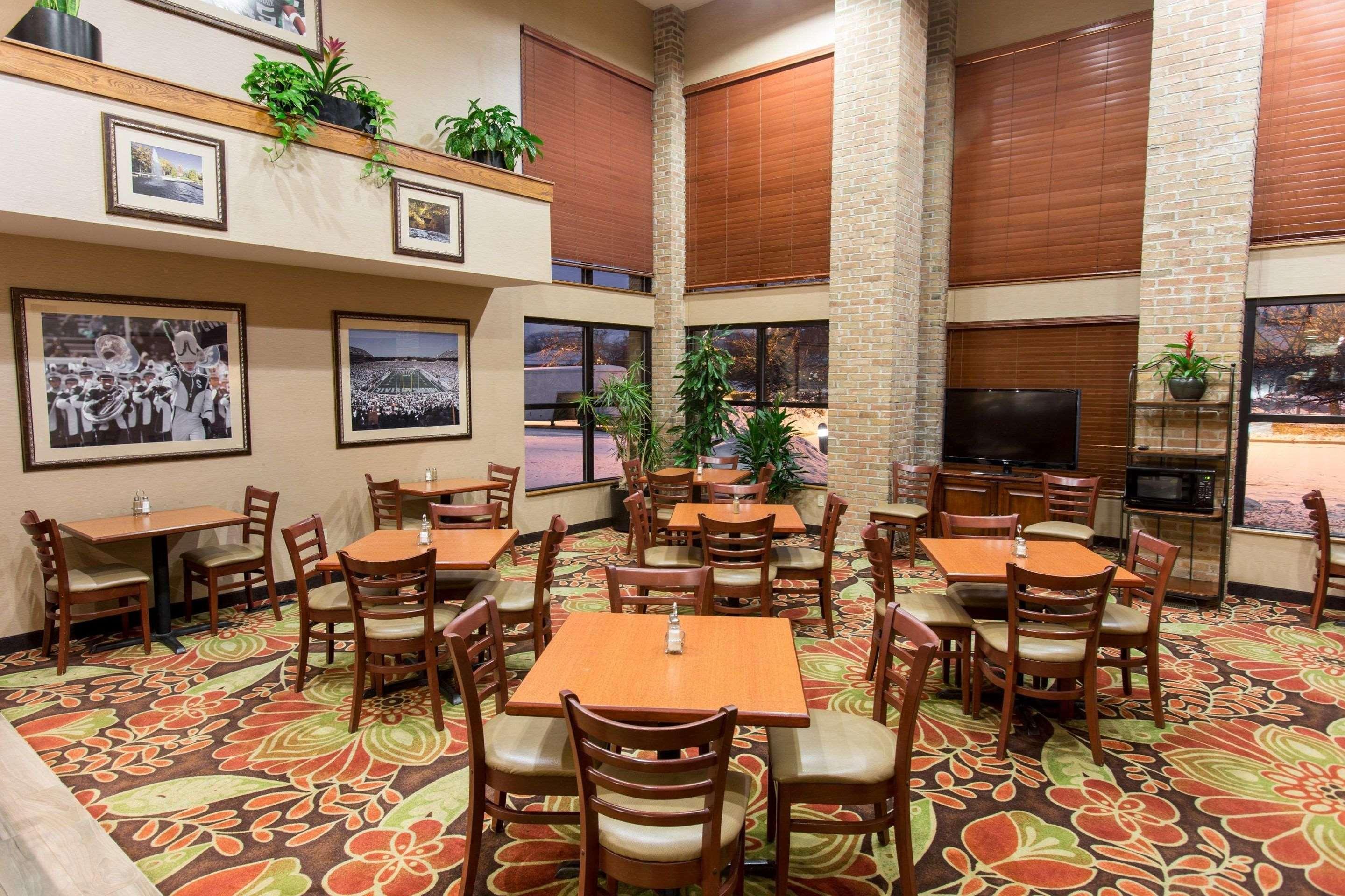 Comfort Inn Okemos - East Lansing Esterno foto